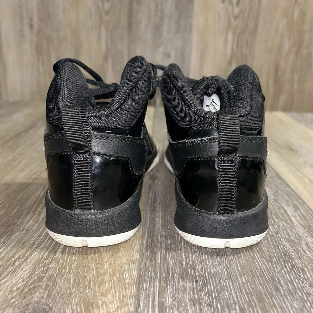 Nike Team Hustle D6 599188-001 Black Youth US Size 3Y Basketball Sneaker Shoes